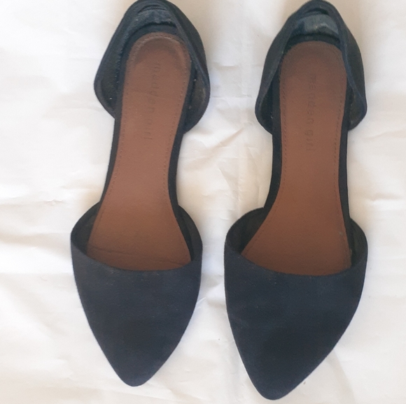 Flats - Picture 3 of 6